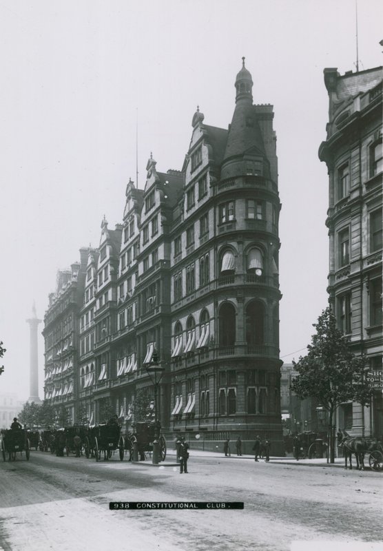 Anayasa Kulübü, Londra by English Photographer