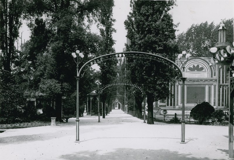 Cremorne Bahçeleri; Londra: Merkez Yürüyüşü by English Photographer