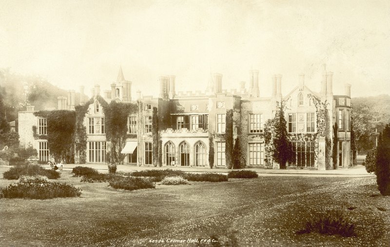 Cromer Hall, Norfolk (s/b fotoğraf) by English Photographer