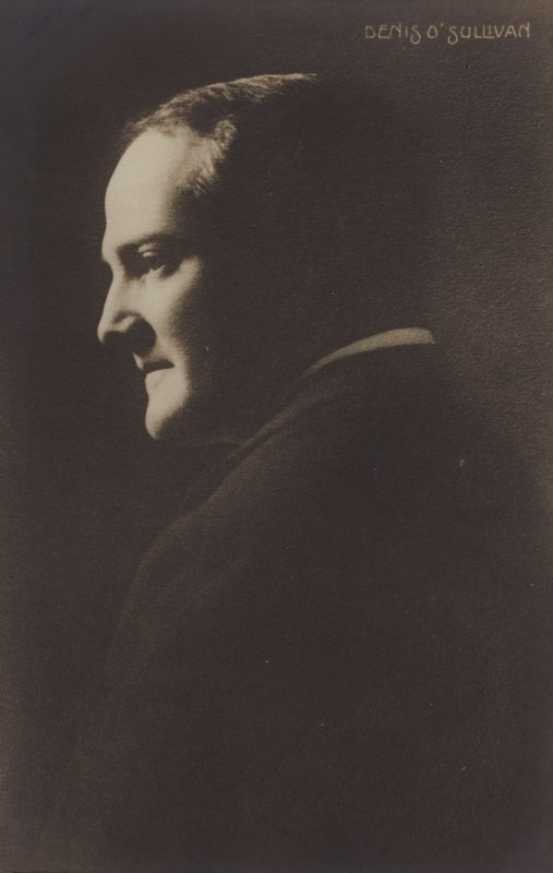 Denis OSullivan, İrlandalı opera sanatçısı by English Photographer