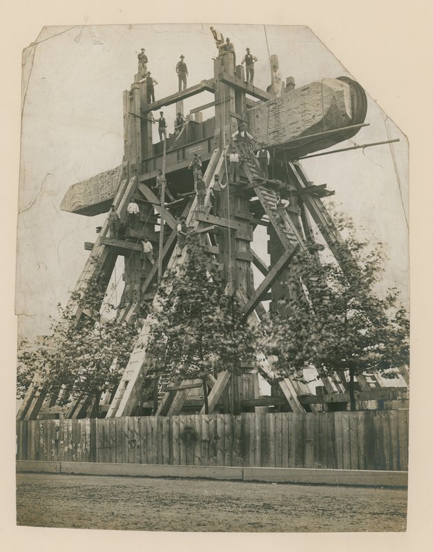 Thames Setine Kleopatra İğnesinin Dikilmesi, 12 Eylül 1878 by English Photographer