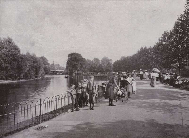 Finsbury Parkı by English Photographer