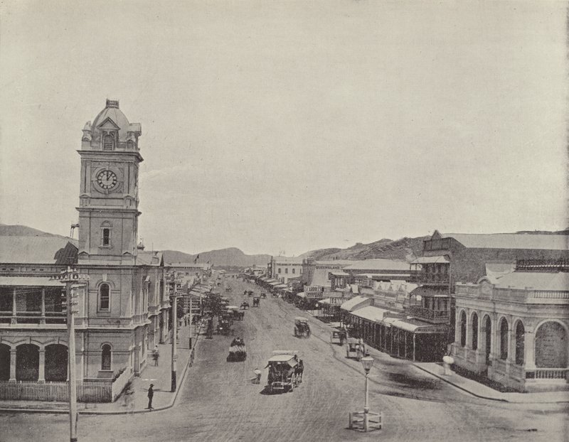 Flinders Caddesi, Townsville, Queensland by English Photographer