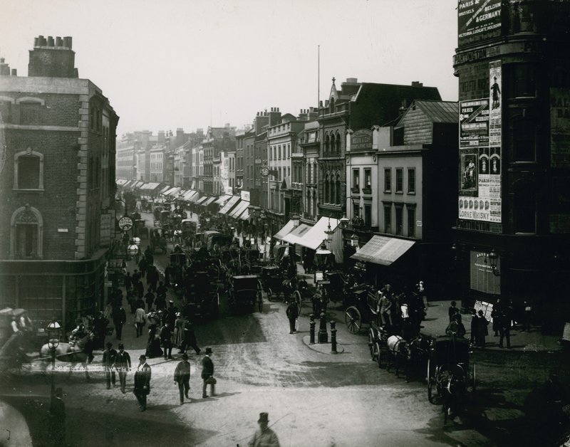 Ford Caddesi, Londra by English Photographer