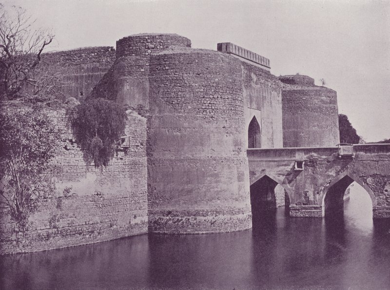 Fort, Bhurtpur by English Photographer