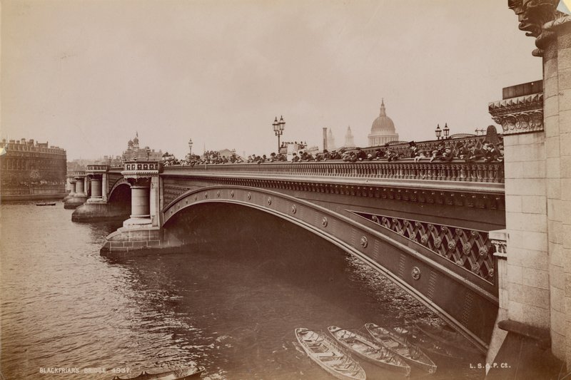 Blackfriars Köprüsü
