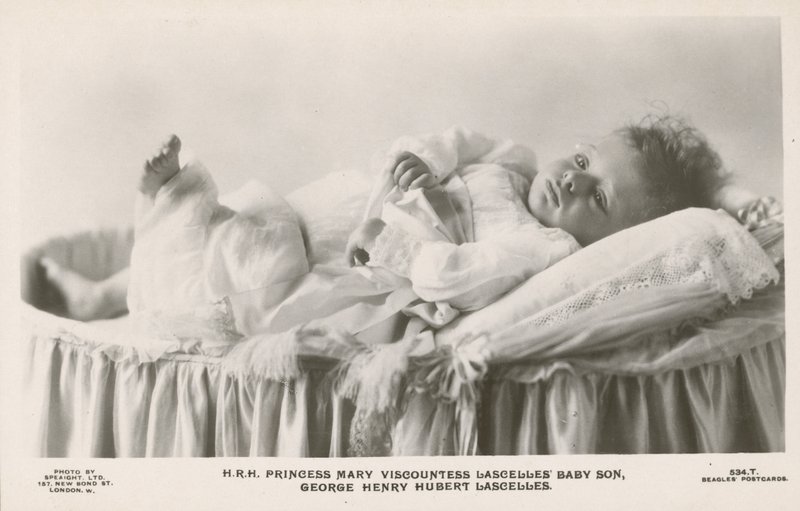 George Lascelles bebekken (s/b fotoğraf) by English Photographer