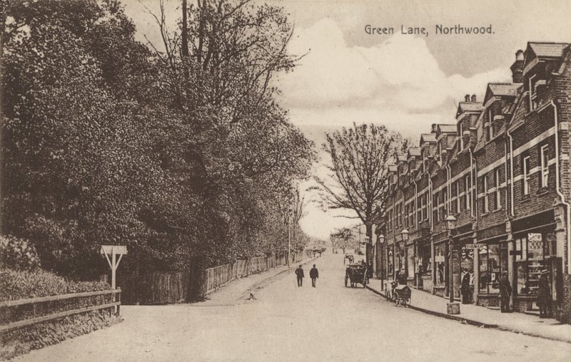 Green Lane, Northwood, Londra yakınlarında (s/b fotoğraf) by English Photographer