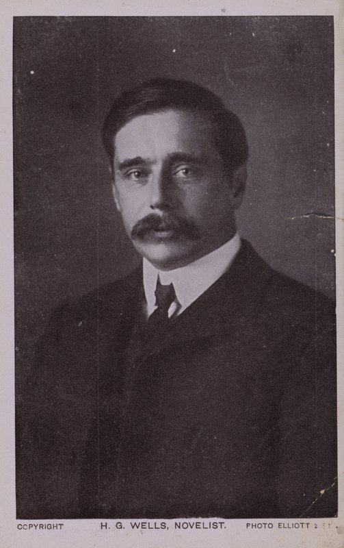 HG Wells (1866-1946), İngiliz romancı by English Photographer
