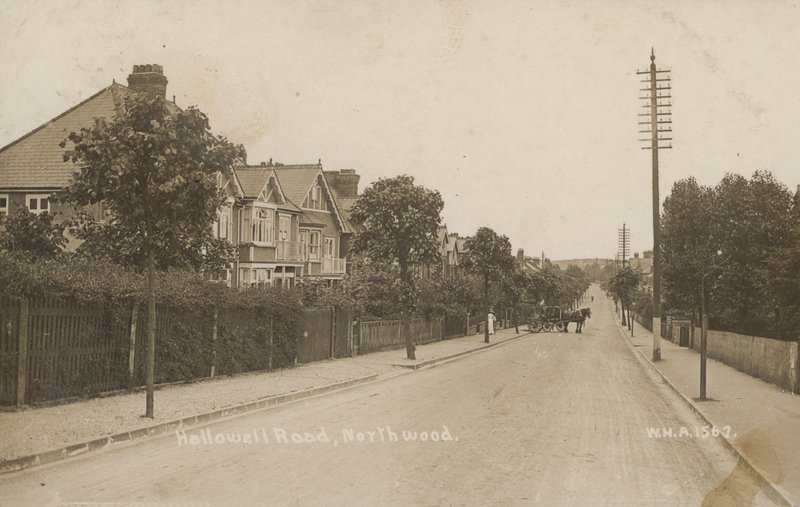 Hallowell Road, Northwood, Londra yakınlarında (s/b fotoğraf) by English Photographer