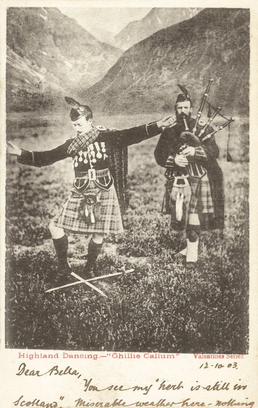Highland dansı - "Ghillie Callum" (siyah-beyaz fotoğraf) by English Photographer