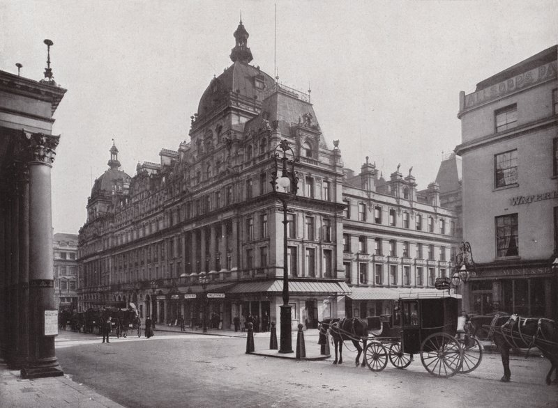 Majestelerinin Tiyatrosu ve Carlton Hotel, Haymarket by English Photographer