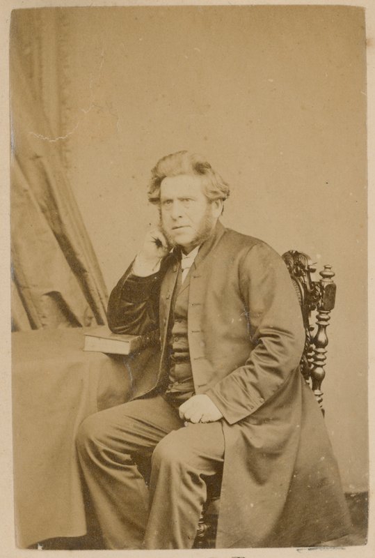 JC Miller, Greenwich Papazı by English Photographer