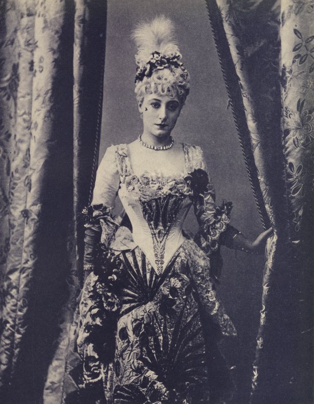 Kate Vaughan, İngiliz Gaiety Tiyatrosu oyuncusu (s/b fotoğraf) by English Photographer