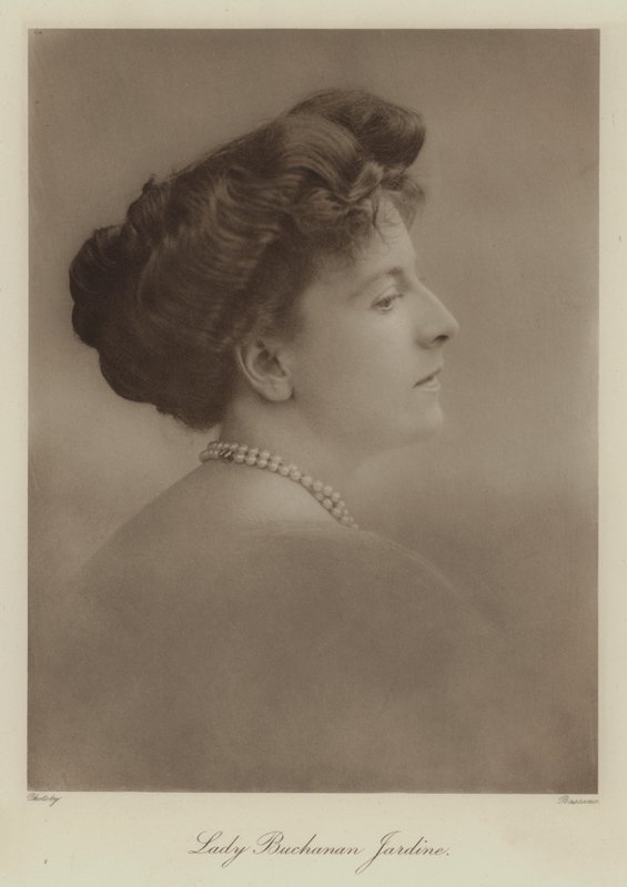Leydi Buchanan Jardine (b/w fotoğraf) by English Photographer