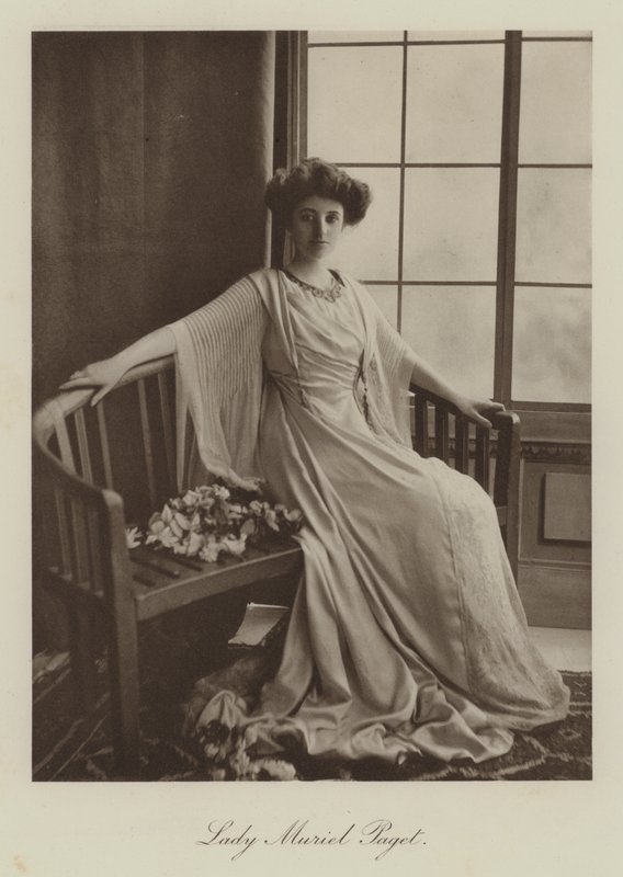 Leydi Muriel Paget (b/w fotoğraf) by English Photographer