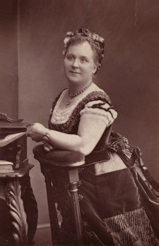 Lemmen Sherinoton by English Photographer