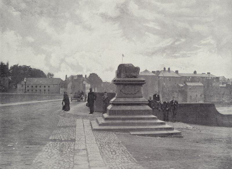 Limerick, Antlaşma Taşı, Thomond Köprüsü ve Kale by English Photographer