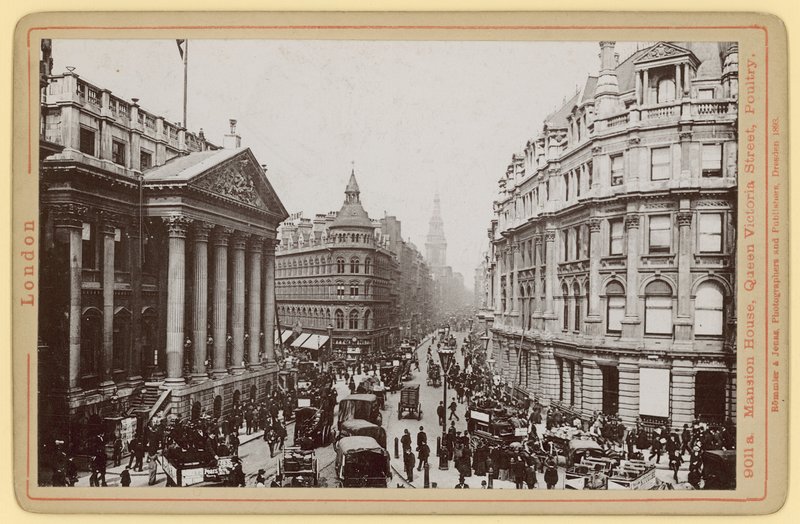 Mansion House, Queen Victoria Street, Poultry, Londra by English Photographer