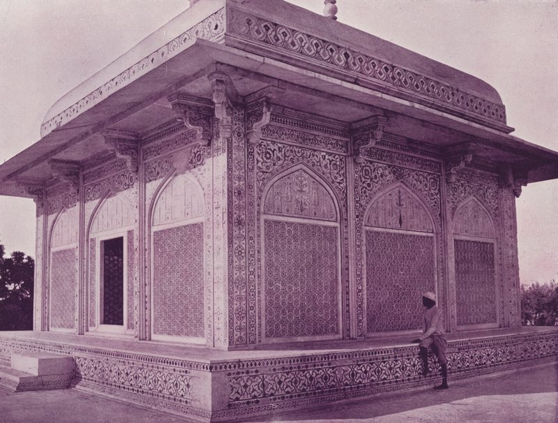 Itmad-ud-Dowlah Mozolesi by English Photographer