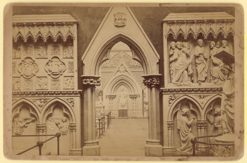 Ortaçağ Mahkemesi, Crystal Palace, Sydenham, Londra by English Photographer