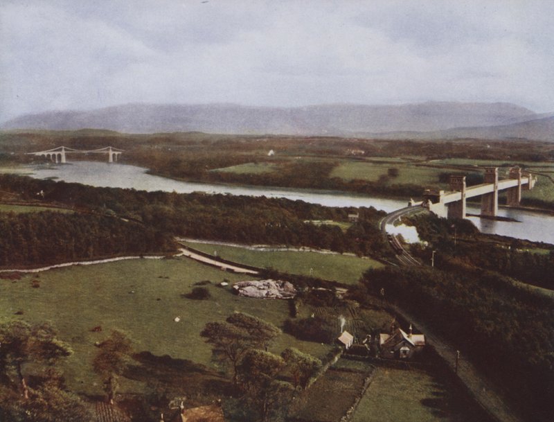 Anglesey Sütunundan Menai Boğazları by English Photographer