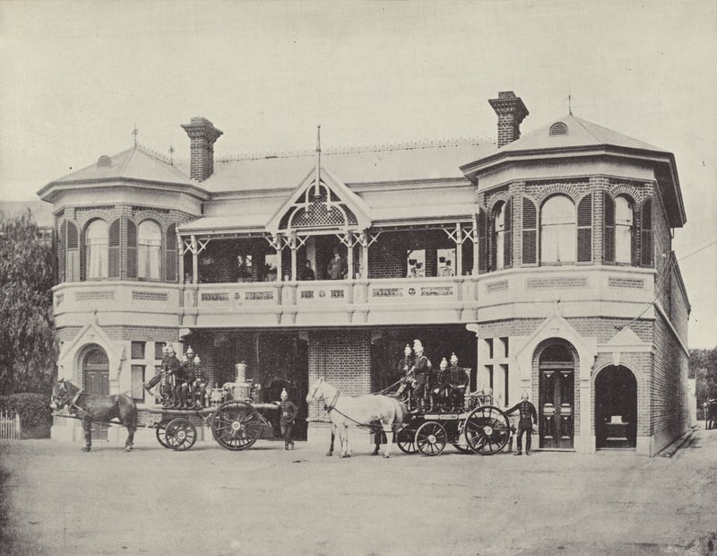 Büyükşehir İtfaiye İstasyonu, Adelaide by English Photographer
