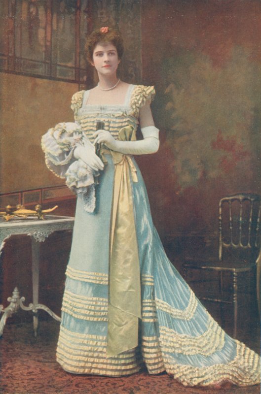 Bayan Fay Davis by English Photographer