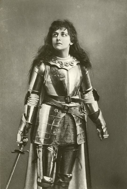 Bayan Mary Kingsley Joan of Arc olarak (gravür) by English Photographer