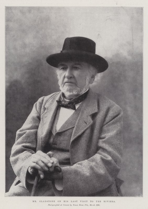 Bay Gladstone, Riviera