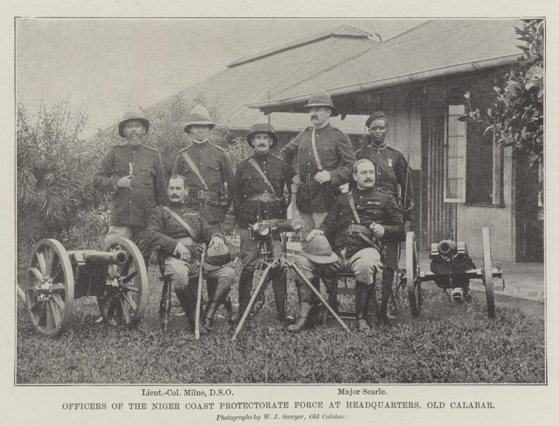 Nijer Sahili Koruma Gücü Memurları, Eski Calabar Karargahında by English Photographer
