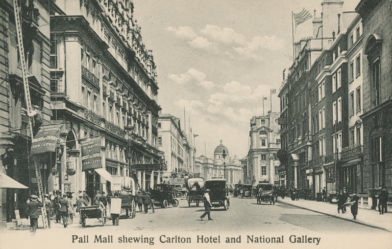 Pall Mall East, Carlton Hotel ve Ulusal Galeri