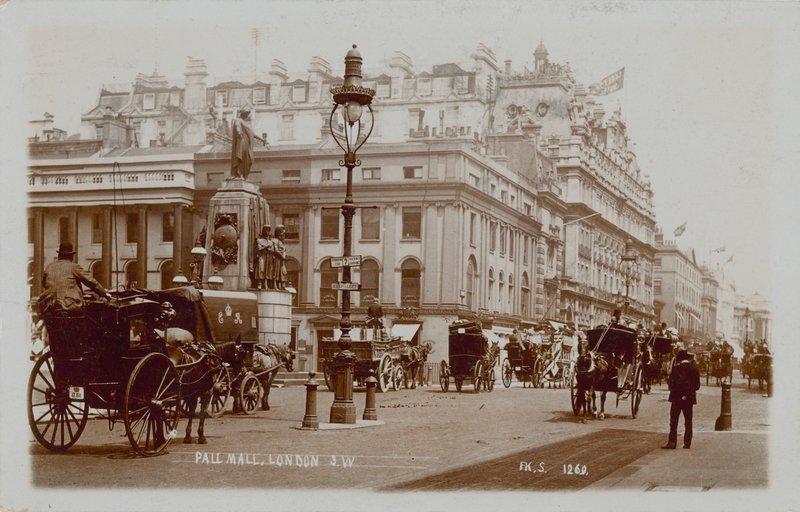 Pall Alışveriş Merkezi, Londra by English Photographer