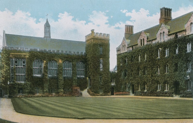 Pembroke Koleji by English Photographer