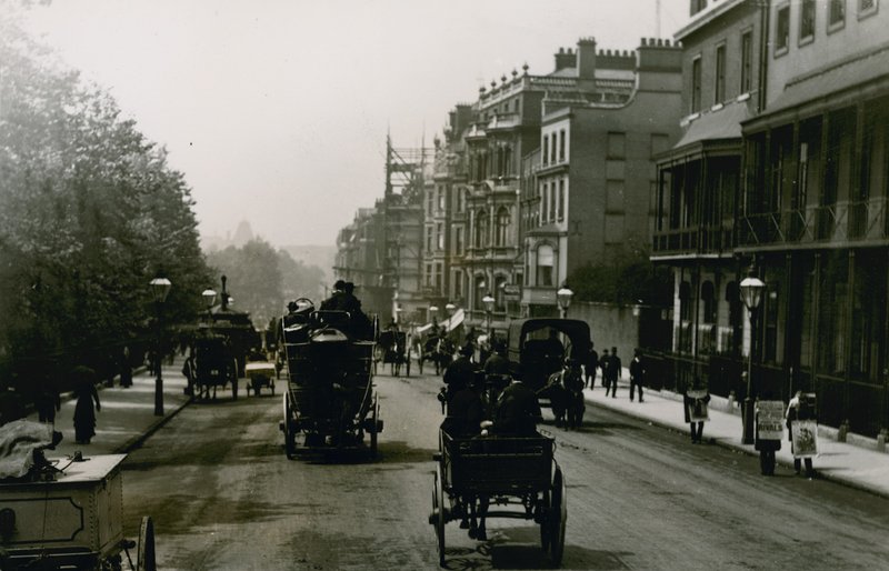 Piccadilly, Hyde Park Köşesi, Londra by English Photographer
