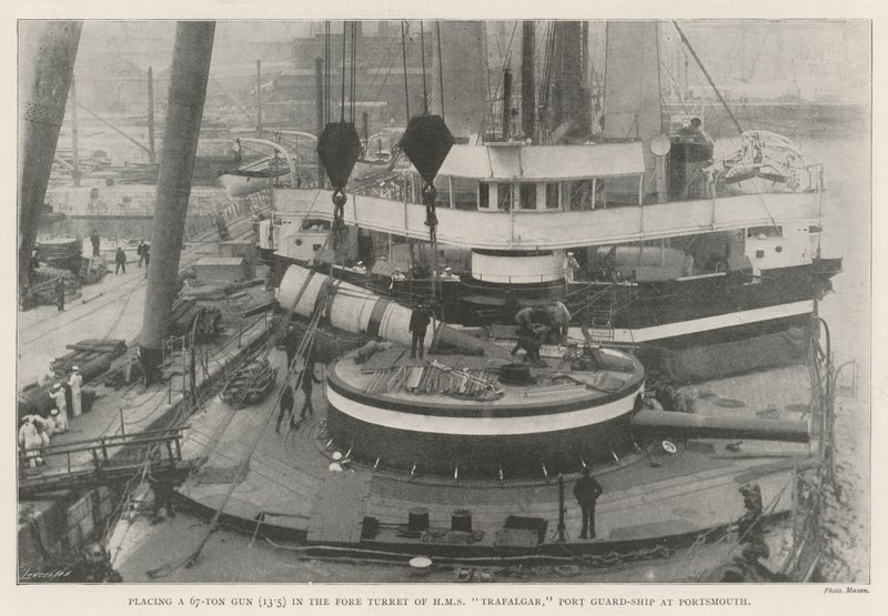 Portsmouth Limanı Muhafız Gemisi HMS Trafalgar