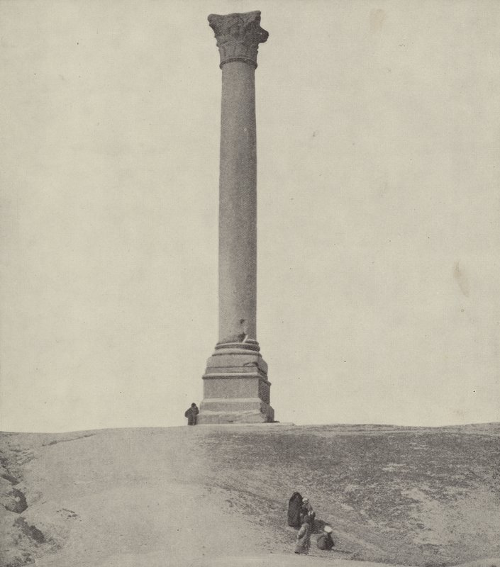 Pompey Sütunu, Diocletian onuruna dikildi by English Photographer
