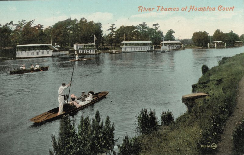 Thames Nehri ve Hampton Court