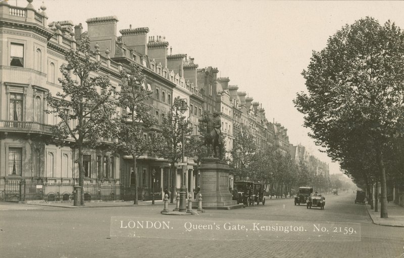 Queens Kapısı, Kensington, Londra by English Photographer