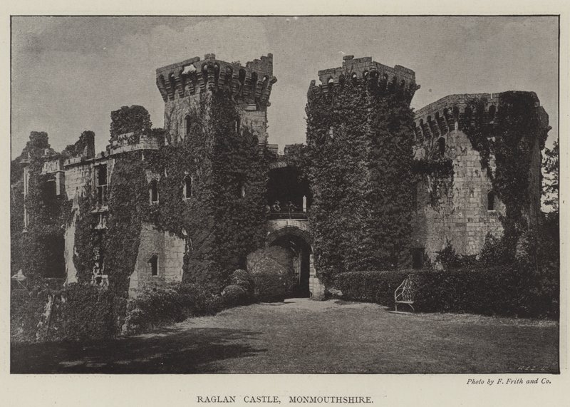 Raglan Kalesi, Monmouthshire by English Photographer