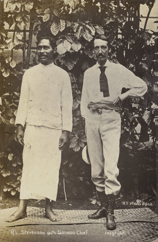 Robert Louis Stevenson, Samoalı bir şefle by English Photographer