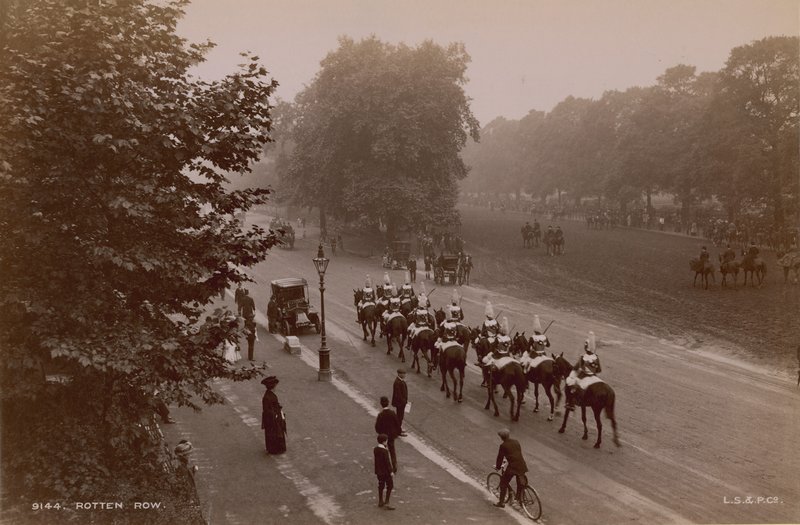 Rotten Row, Hyde Park, Londra by English Photographer