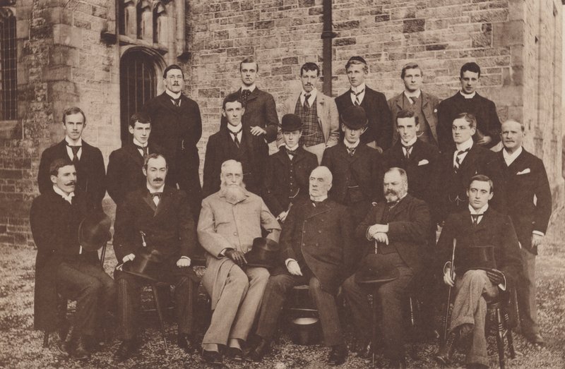 Sedbergh: Eski Sedbergliler Grubu (s/b fotoğraf) by English Photographer