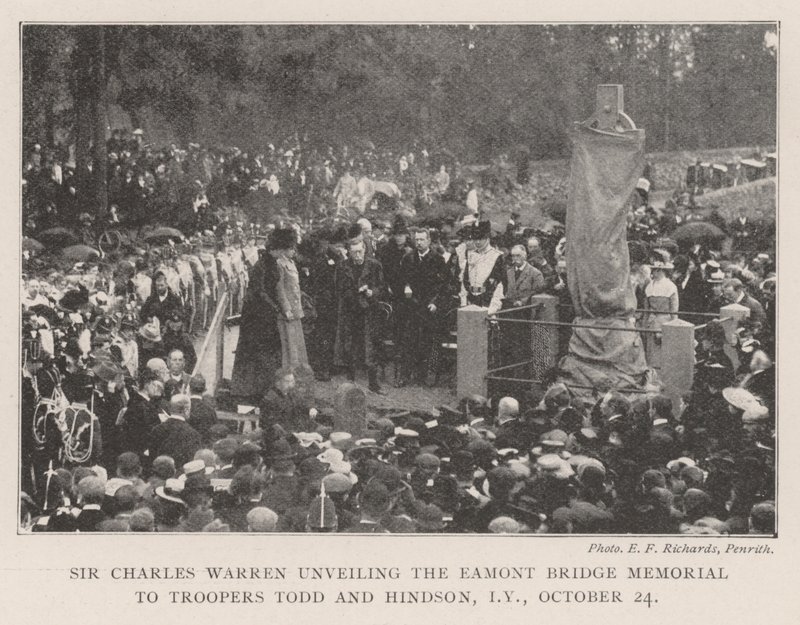 Sir Charles Warren, Eamont Köprüsü Anıtı Askerler Tood ve Hindson, Imperial Yeomanry, 24 Ekim by English Photographer