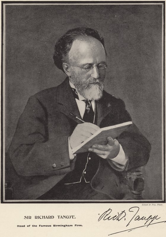Sör Richard Tang by English Photographer