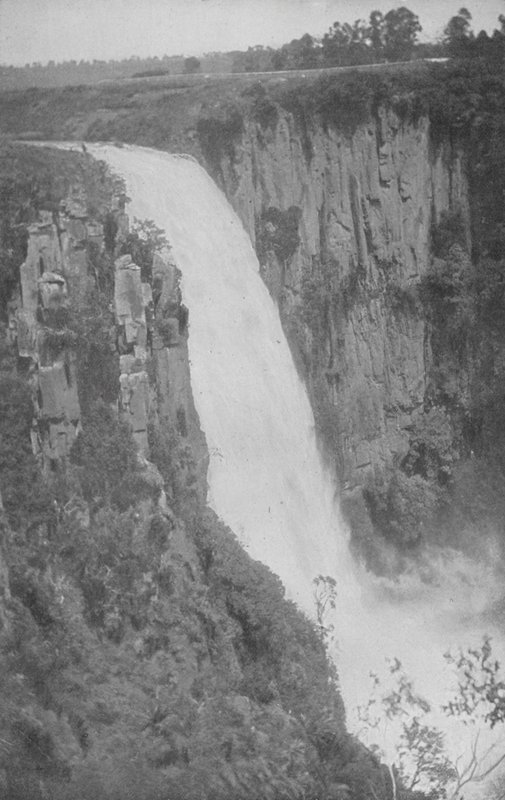 Güney Afrika: Howick Falls, Umgeni Nehri (s/b fotoğraf) by English Photographer