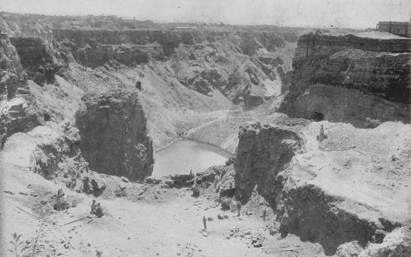 Güney Afrika: Open Workings, Kimberley (s/b fotoğraf) by English Photographer