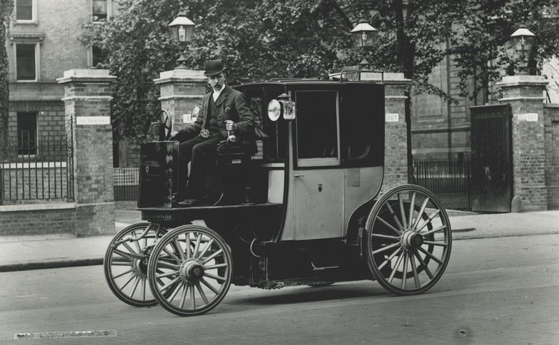 Taksi kabinleri - Elektrik, 1897-1900 by English Photographer