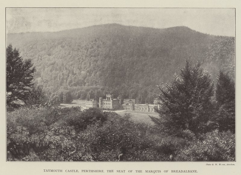 Taymouth Kalesi, Perthshire, Breadalbane Markisinin Koltuğu by English Photographer