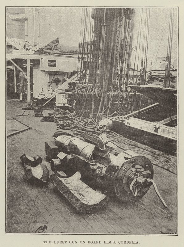 Gemideki Patlama Silahı HMS Cordelia by English Photographer